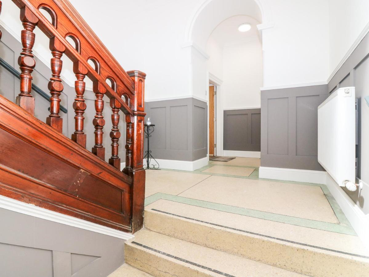 The Court Room At The Institute Executive Apartments كيث المظهر الخارجي الصورة